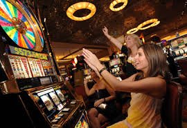 Tampilan fitur Cash Out di platform 303 vip menunjukkan nilai taruhan real-time dan tombol cash out yang mudah diakses